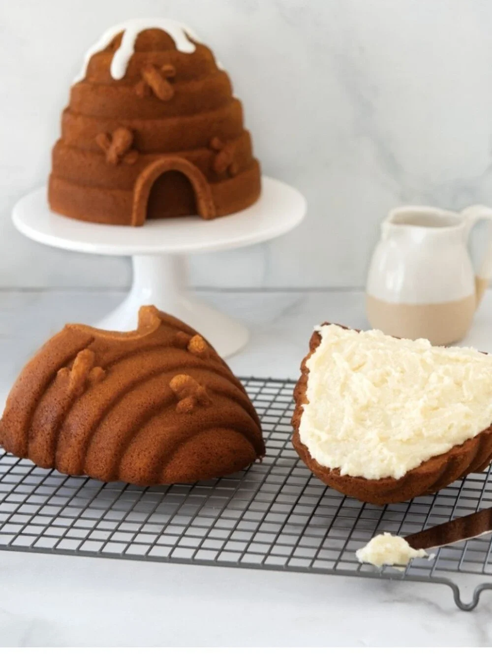 Nordic Ware Beehive Cake Pan 🐝